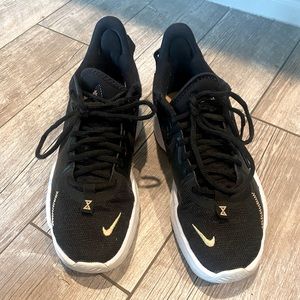 Paul George Nike basketball shoes 7.5men/9women